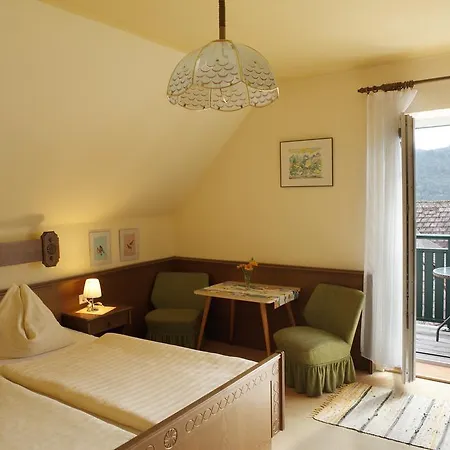 Petersenhof Apartment *